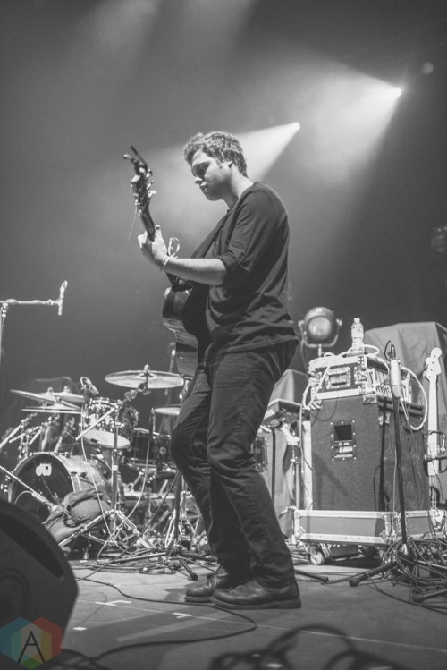 NEW YORK, NY - OCTOBER 21: Wilder performs at Hammerstein Ballroom in New York City on October 21, 2017. (Photo: Gina Garcia/Aesthetic Magazine)