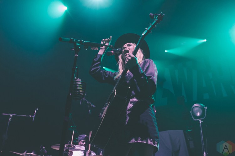 NEW YORK, NY - OCTOBER 21: ZZ Ward performs at Hammerstein Ballroom in New York City on October 21, 2017. (Photo: Gina Garcia/Aesthetic Magazine)