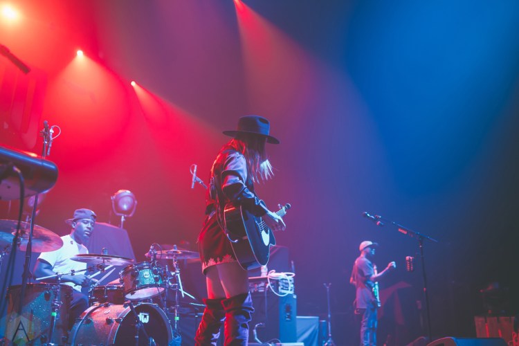 NEW YORK, NY - OCTOBER 21: ZZ Ward performs at Hammerstein Ballroom in New York City on October 21, 2017. (Photo: Gina Garcia/Aesthetic Magazine)