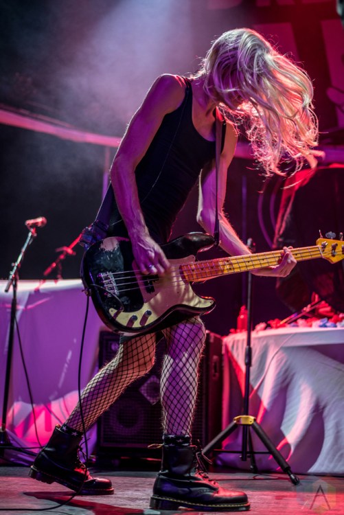 ST. LOUIS, MI - OCTOBER 31: Dreamers performs at Delmar Hall in St. Louis on October 31, 2017. (Photo: Alyssa Bardol/Aesthetic Magazine)