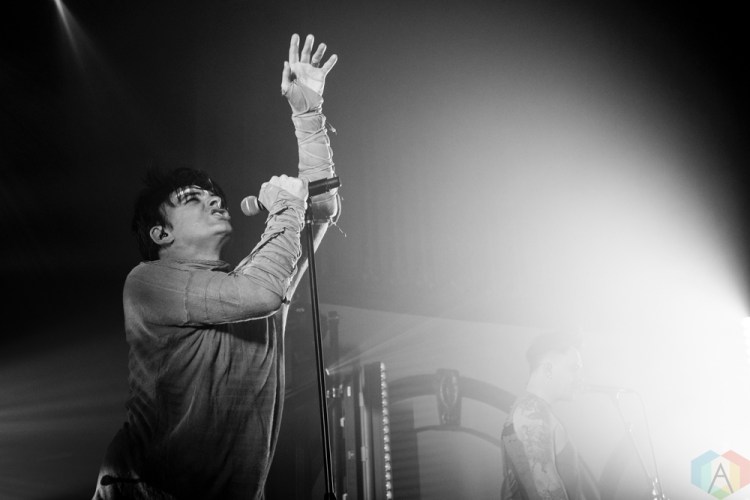SEATTLE, WA - NOVEMBER 22: Gary Numan performs at Neptune Theatre in Seattle on November 22, 2017. (Photo: Kevin Tosh/Aesthetic Magazine)