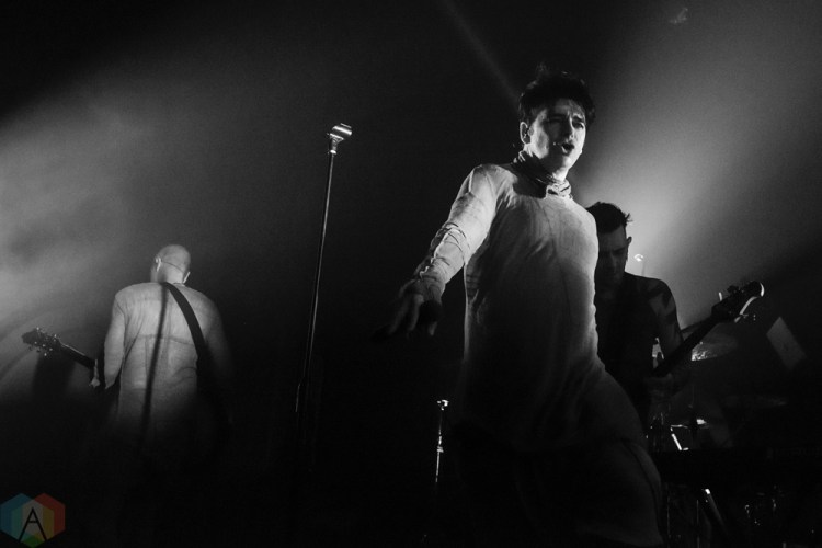 SEATTLE, WA - NOVEMBER 22: Gary Numan performs at Neptune Theatre in Seattle on November 22, 2017. (Photo: Kevin Tosh/Aesthetic Magazine)