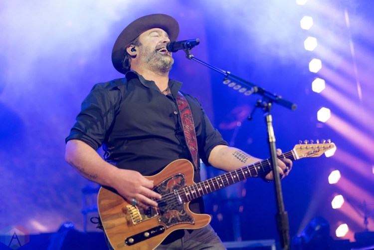 DETROIT, MI - NOVEMBER 16: Lee Brice performs at the Fillmore in Detroit on November 16, 2017. (Photo: Jen Boris/Aesthetic Magazine)