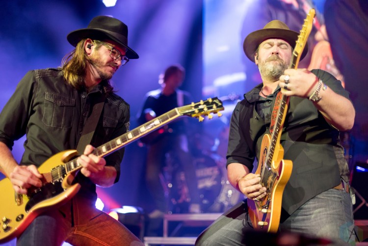DETROIT, MI - NOVEMBER 16: Lee Brice performs at the Fillmore in Detroit on November 16, 2017. (Photo: Jen Boris/Aesthetic Magazine)
