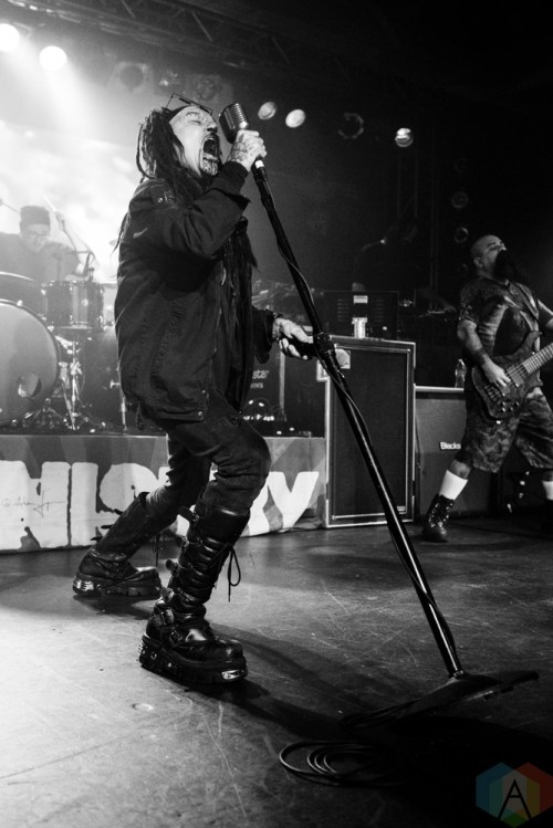 SEATTLE, WA - NOVEMBER 1: Ministry performs at Showbox SoDo in Seattle on November 1, 2017. (Photo: Kevin Tosh/Aesthetic Magazine)