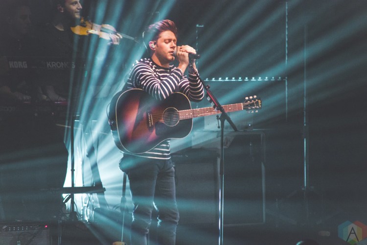 TORONTO, ON - NOVEMBER 1: Niall Horan performs at Massey Hall in Toronto on November 1, 2017. (Photo: Charito Yap/Aesthetic Magazine)