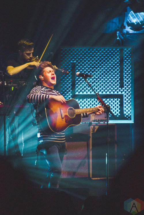 TORONTO, ON - NOVEMBER 1: Niall Horan performs at Massey Hall in Toronto on November 1, 2017. (Photo: Charito Yap/Aesthetic Magazine)