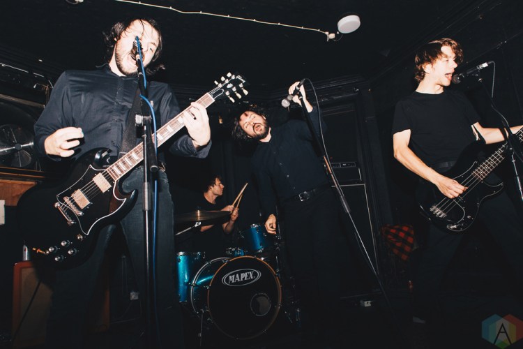MANCHESTER, UK - NOVEMBER 18: Single Mothers performs at Star And Garter in Manchester on November 18, 2017. (Photo: Priti Shikotra/Aesthetic Magazine)