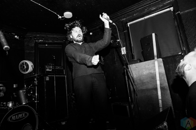 MANCHESTER, UK - NOVEMBER 18: Single Mothers performs at Star And Garter in Manchester on November 18, 2017. (Photo: Priti Shikotra/Aesthetic Magazine)