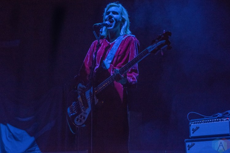 MANCHESTER, UK - NOVEMBER 9: Sunflower Bean performs at O2 Apollo Manchester in Manchester, UK on November 9, 2017. (Photo: Sabrina Ramdoyal/Aesthetic Magazine)