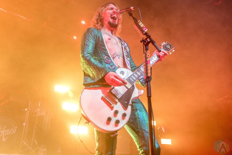 MANCHESTER, UK - NOVEMBER 24: The Darkness performs at Manchester Academy in Manchester, UK on November 24, 2017. (Photo: Sabrina Ramdoyal/Aesthetic Magazine)