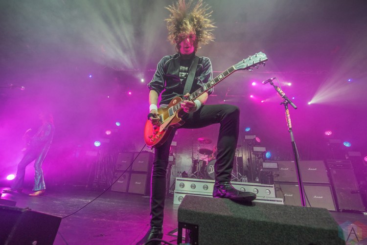 MANCHESTER, UK - NOVEMBER 24: The Darkness performs at Manchester Academy in Manchester, UK on November 24, 2017. (Photo: Sabrina Ramdoyal/Aesthetic Magazine)