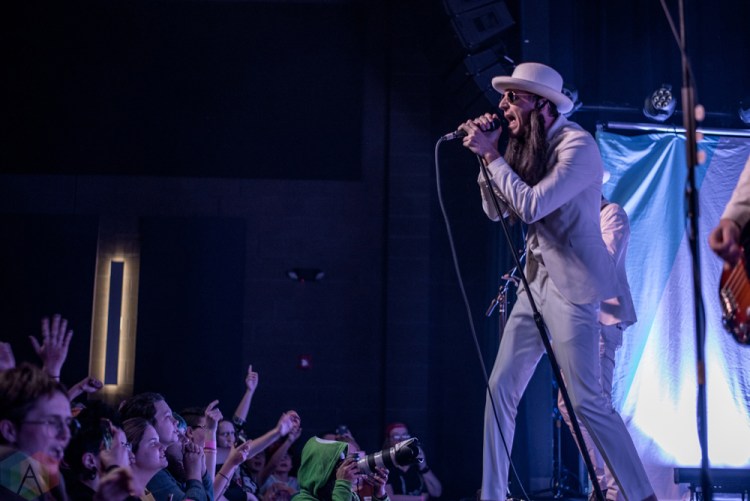 ST. LOUIS, MI - OCTOBER 31: The Maine performs at Delmar Hall in St. Louis on October 31, 2017. (Photo: Alyssa Bardol/Aesthetic Magazine)