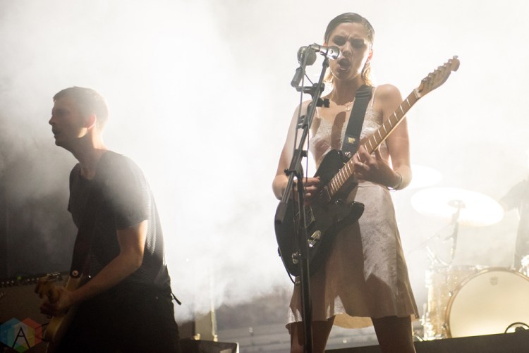 MANCHESTER, UK - NOVEMBER 9: Wolf Alice performs at O2 Apollo Manchester in Manchester, UK on November 9, 2017. (Photo: Sabrina Ramdoyal/Aesthetic Magazine)