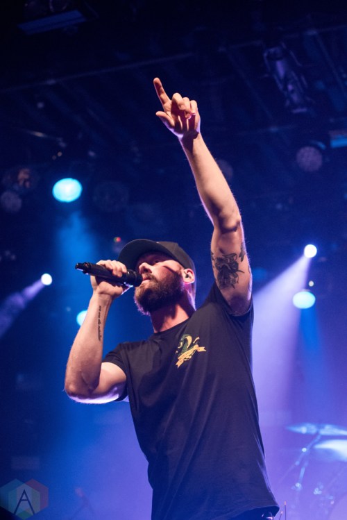 VANCOUVER, BC - DECEMBER 20: Andrew Hyatt performs at Commodore Ballroom in Vancouver on December 20, 2017. (Photo: Kristina Kimlickova/Aesthetic Magazine)