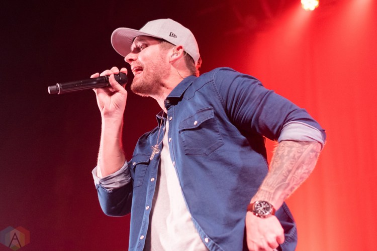 DETROIT, MI - DECEMBER 1: Brett Young performs at Majestic Theatre in Detroit on December 1, 2017. (Photo: Jen Boris/Aesthetic Magazine)