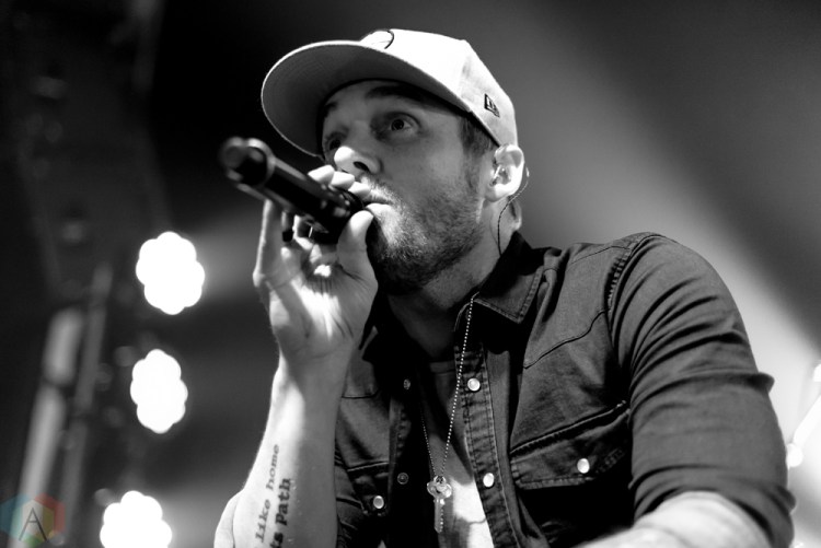 DETROIT, MI - DECEMBER 1: Brett Young performs at Majestic Theatre in Detroit on December 1, 2017. (Photo: Jen Boris/Aesthetic Magazine)