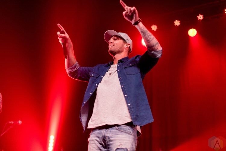 DETROIT, MI - DECEMBER 1: Brett Young performs at Majestic Theatre in Detroit on December 1, 2017. (Photo: Jen Boris/Aesthetic Magazine)