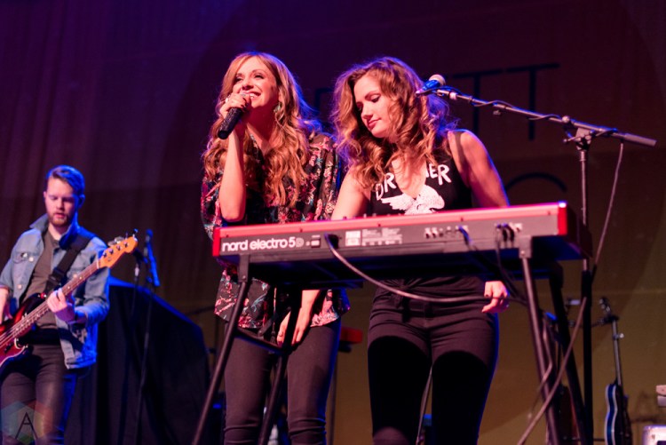 DETROIT, MI - DECEMBER 1: Carly Pearce performs at Majestic Theatre in Detroit on December 1, 2017. (Photo: Jen Boris/Aesthetic Magazine)