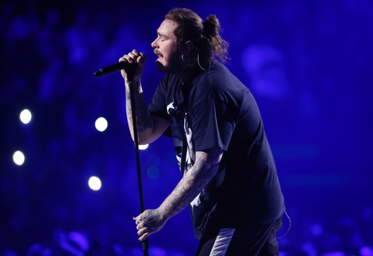 TORONTO, ON - DECEMBER 9: 2017 iHeartRadio Jingle Ball at Air Canada Centre in Toronto on December 9, 2017. (Photo: iHeartRadio Canada)