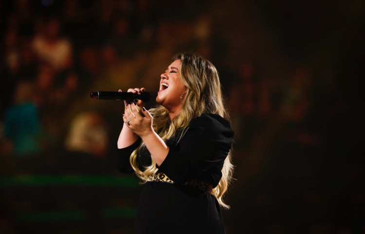 TORONTO, ON - DECEMBER 9: 2017 iHeartRadio Jingle Ball at Air Canada Centre in Toronto on December 9, 2017. (Photo: iHeartRadio Canada)