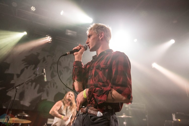 SEATTLE, WA - DECEMBER 7: Sashay performs at Neumos in Seattle on December 7, 2017. (Photo: Daniel Hager/Aesthetic Magazine)