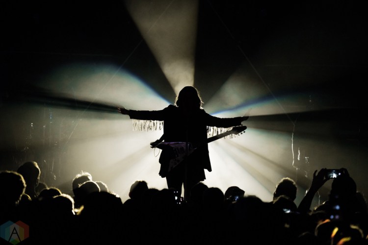TORONTO, ON - DECEMBER 21: Serena Ryder performs at Danforth Music Hall in Toronto on December 21, 2017. (Photo: Nicole De Khors/Aesthetic Magazine)