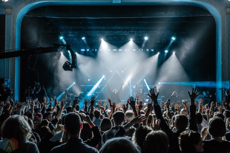 TORONTO, ON - DECEMBER 21: Serena Ryder performs at Danforth Music Hall in Toronto on December 21, 2017. (Photo: Nicole De Khors/Aesthetic Magazine)