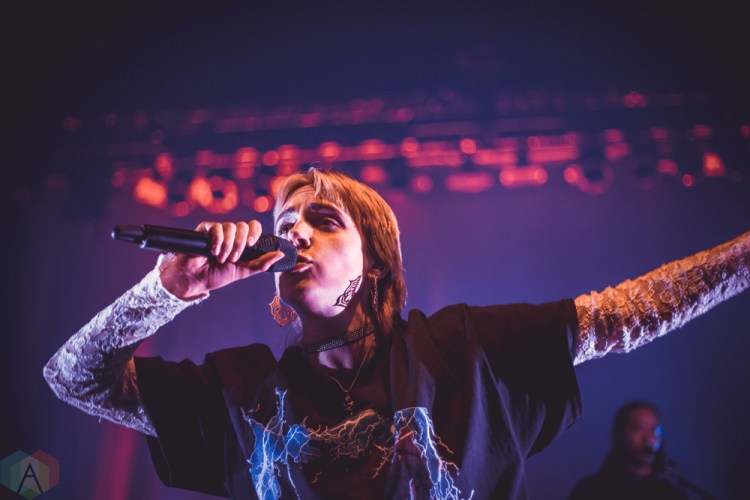 TORONTO, ON - JANUARY 29: MØ performs at Danforth Music Hall in Toronto on January 29, 2018. (Photo: Sarah McNeil/Aesthetic Magazine)