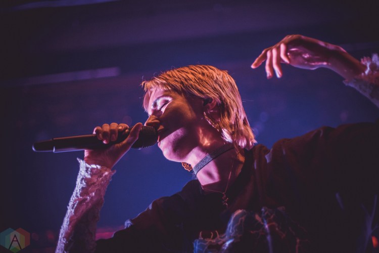 TORONTO, ON - JANUARY 29: MØ performs at Danforth Music Hall in Toronto on January 29, 2018. (Photo: Sarah McNeil/Aesthetic Magazine)