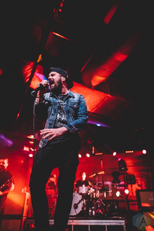 SACRAMENTO, CA - JANUARY 30: Silverstein performs at Ace of Spades in Sacramento, California on January 30, 2018. (Photo: Kyle Simmons/Aesthetic Magazine)
