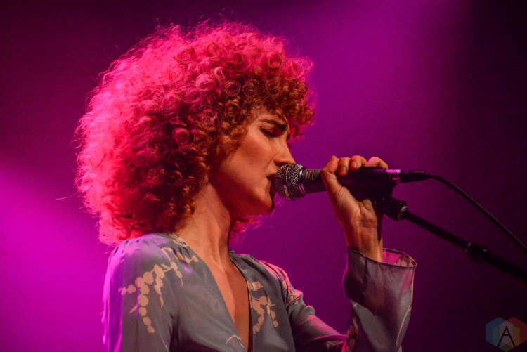 BROOKLYN, NY - JANUARY 23: Tennis performs at Brooklyn Steel in Brooklyn, New York on January 23, 2018. (Photo: Alex Bear/Aesthetic Magazine)