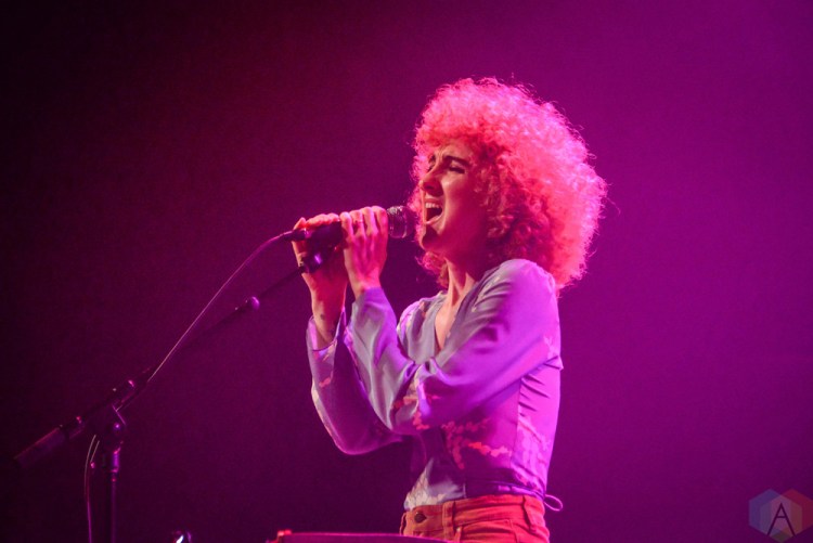 BROOKLYN, NY - JANUARY 23: Tennis performs at Brooklyn Steel in Brooklyn, New York on January 23, 2018. (Photo: Alex Bear/Aesthetic Magazine)