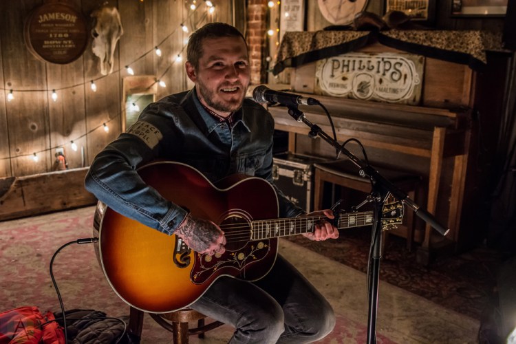 TORONTO, ON - FEBRUARY 07: Brian Fallon performs at Dakota Tavern in Toronto on February 07, 2018. (Photo: Tyler Roberts/Aesthetic Magazine)