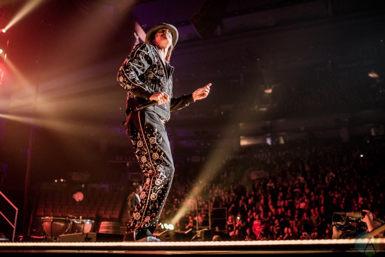 TORONTO, ON - FEBRUARY 16: Kid Rock performs at Air Canada Centre in Toronto on February 16, 2018. (Photo: Joanna Glezakos/Aesthetic Magazine)