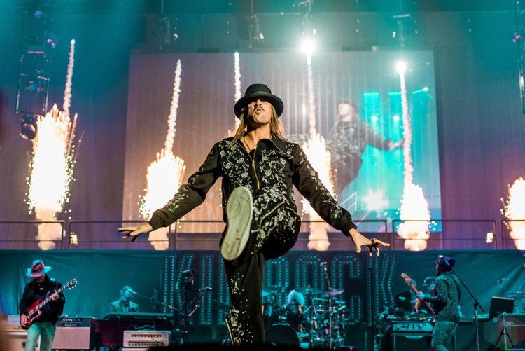 TORONTO, ON - FEBRUARY 16: Kid Rock performs at Air Canada Centre in Toronto on February 16, 2018. (Photo: Joanna Glezakos/Aesthetic Magazine)