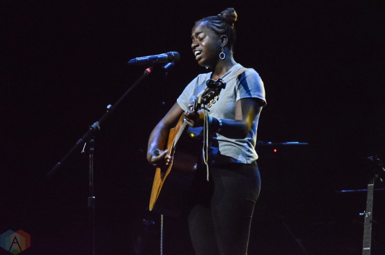TORONTO, ON - FEBRUARY 11: Sunny War performs at Queen Elizabeth Theatre in Toronto on February 11, 2018. (Photo: Justin Roth/Aesthetic Magazine)