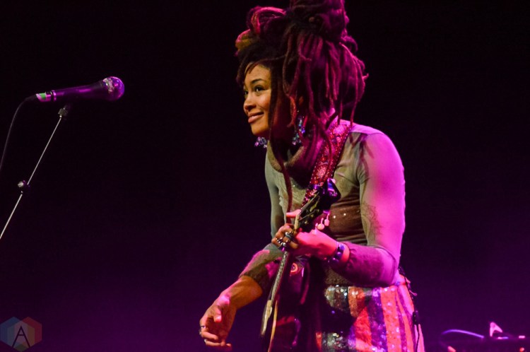 TORONTO, ON - FEBRUARY 11: Valerie June performs at Queen Elizabeth Theatre in Toronto on February 11, 2018. (Photo: Justin Roth/Aesthetic Magazine)