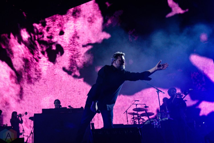 LEEDS, UK - MARCH 06: Elbow performs at First Direct Arena in Leeds on March 06, 2018. (Photo: Mark Ellis/Aesthetic Magazine)