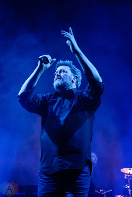 LEEDS, UK - MARCH 06: Elbow performs at First Direct Arena in Leeds on March 06, 2018. (Photo: Mark Ellis/Aesthetic Magazine)