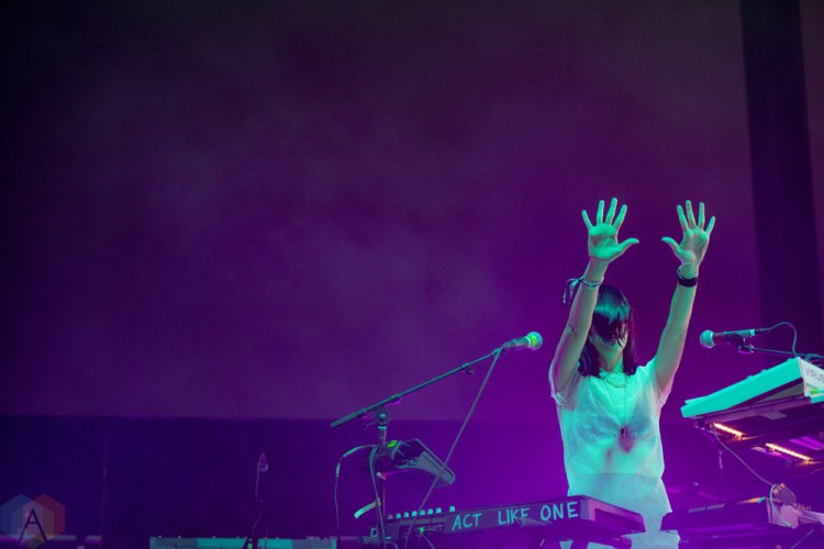NEW ORLEANS, LA - MARCH 10: Elohim performs at Buku Festival in New Orleans on March 10, 2018. (Photo: Kelli Binnings/Aesthetic Magazine)
