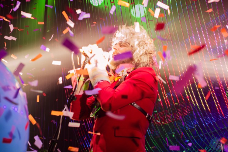 RICHMOND, VA - MARCH 10: The Flaming Lips perform at The National in Richmond, Virginia on March 10, 2018. (Photo: Ashley Travis/Aesthetic Magazine)