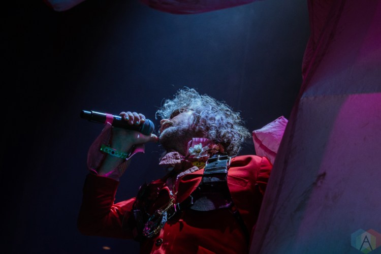 RICHMOND, VA - MARCH 10: The Flaming Lips perform at The National in Richmond, Virginia on March 10, 2018. (Photo: Ashley Travis/Aesthetic Magazine)