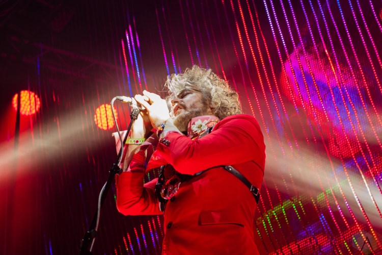 RICHMOND, VA - MARCH 10: The Flaming Lips perform at The National in Richmond, Virginia on March 10, 2018. (Photo: Ashley Travis/Aesthetic Magazine)