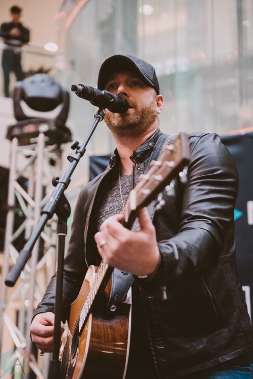 BURNABY, BC - MARCH 24: Tim Hicks performs at JUNO Fan Fare in Burnaby, BC on March 24, 2018. (Photo: Tim Nguyen/Aesthetic Magazine)