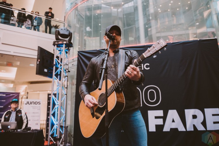 BURNABY, BC - MARCH 24: Tim Hicks performs at JUNO Fan Fare in Burnaby, BC on March 24, 2018. (Photo: Tim Nguyen/Aesthetic Magazine)