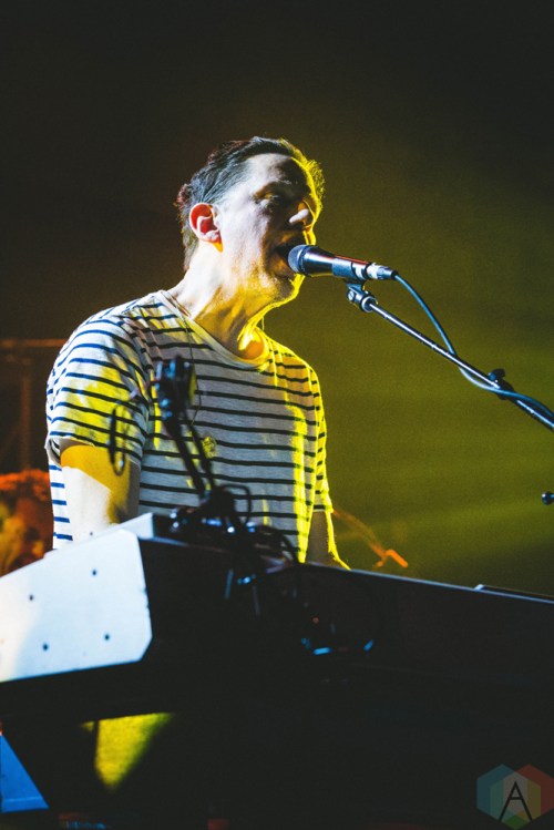 SEATTLE, WA - MARCH 07: They Might Be Giants performs at Neptune Theatre in Seattle on March 07, 2018. (Photo: Daniel Hager/Aesthetic Magazine)