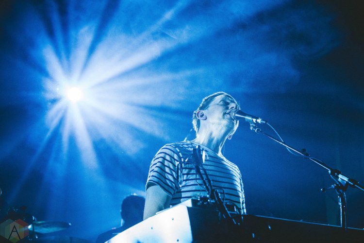 SEATTLE, WA - MARCH 07: They Might Be Giants performs at Neptune Theatre in Seattle on March 07, 2018. (Photo: Daniel Hager/Aesthetic Magazine)