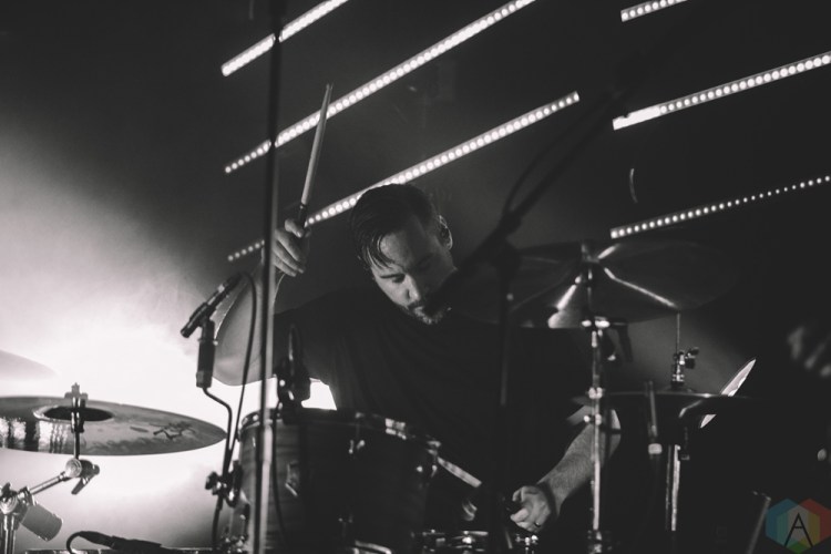 SACRAMENTO, CA - APRIL 06: Circa Survive performs at Ace of Spades in Sacramento, California on April 06, 2018. (Photo: Kyle Simmons/Aesthetic Magazine)