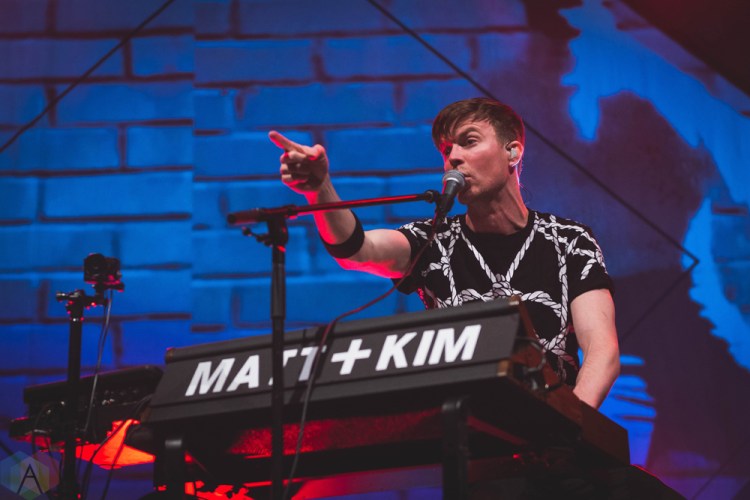 CHICAGO, IL - APRIL 17: Matt And Kim performs at Riviera Theatre in Chicago on April 17, 2018. (Photo: Katie Kuropas/Aesthetic Magazine)